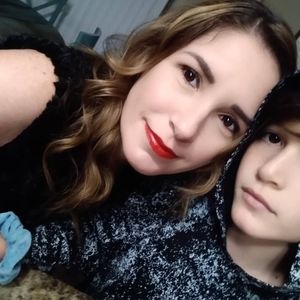 Meet your Posher, Lorraine